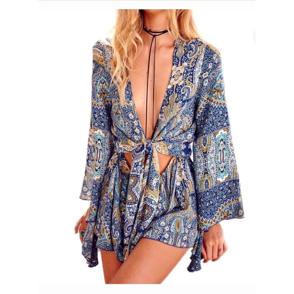 Aelson‎ Romper Paisley Bell Sleeve Tie Front, Womens Small Blue